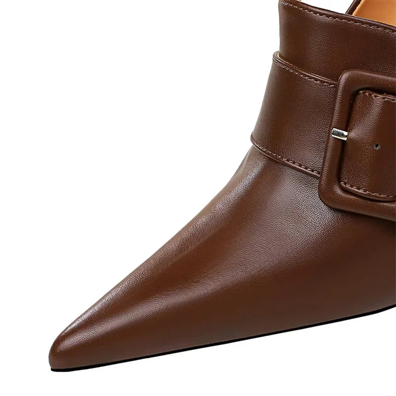 Black Leather Shoes: Buckled Shoes