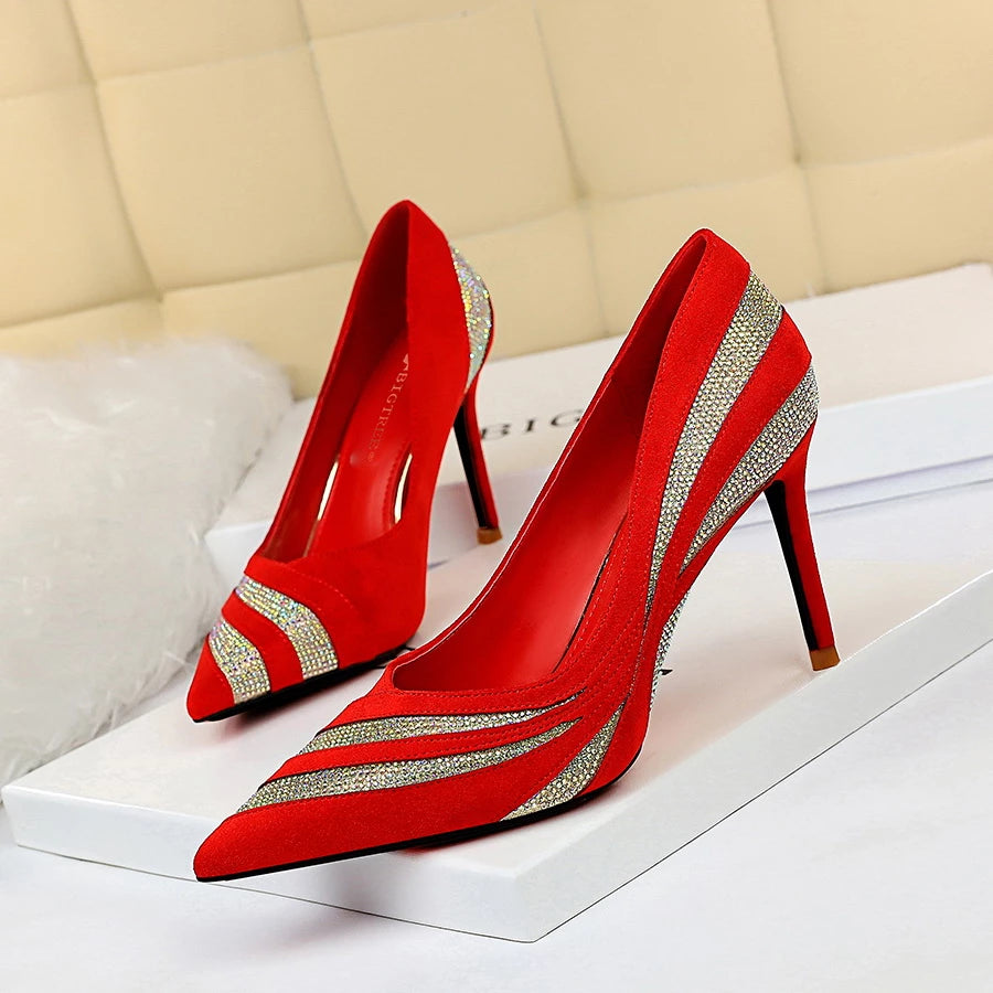Closed toe Pointed Heels