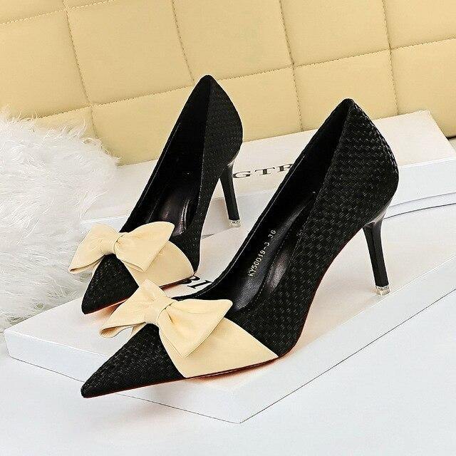 Red Pumps Heels