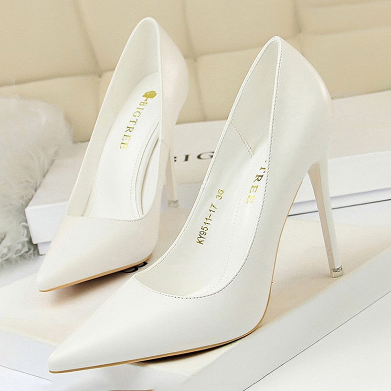 Pink Pumps: Wedding shoes