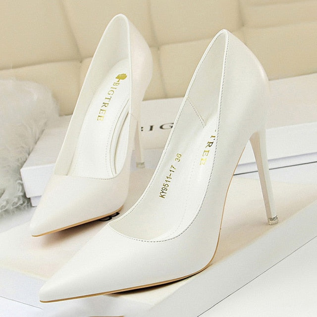 Pink Pumps: Wedding shoes