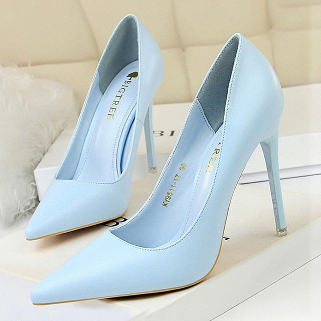 Pink Pumps: Wedding shoes
