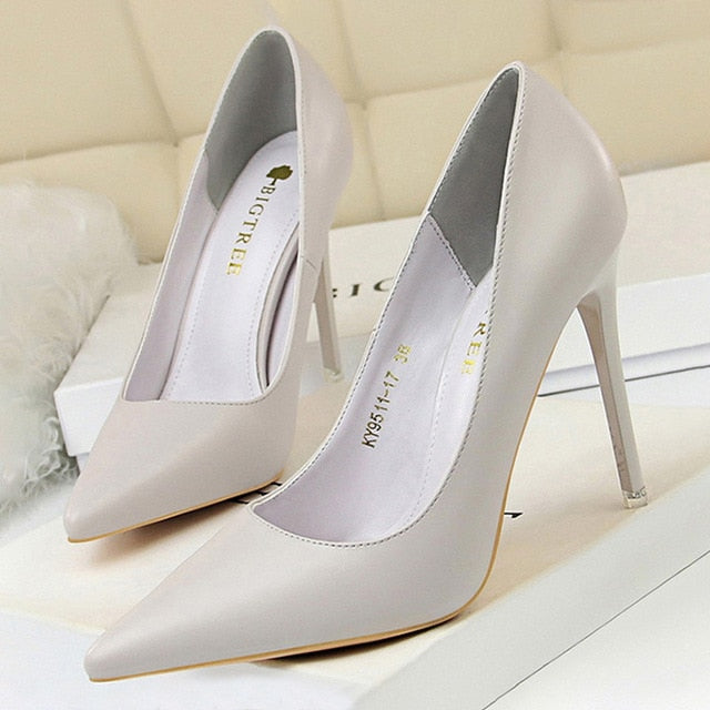 Pink Pumps: Wedding shoes