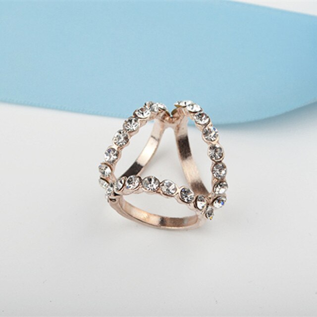 Pearl brooch