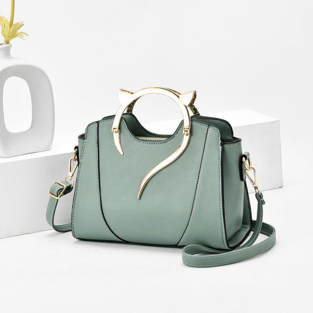 Shoulder bags