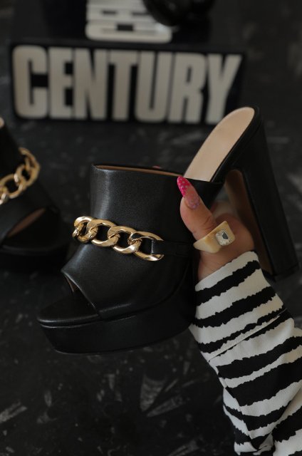 Trendy Platform Chunky Super High Heels Women Chain