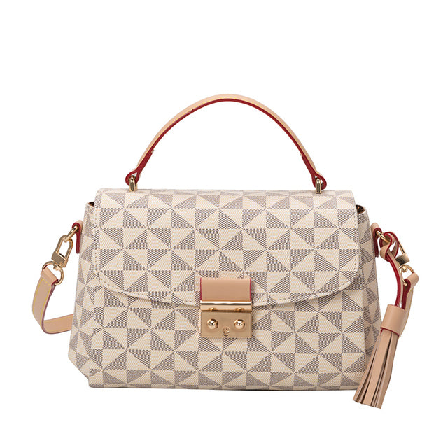 Long strap shoulder bag