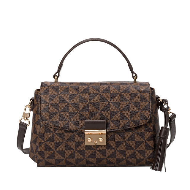 Long strap shoulder bag