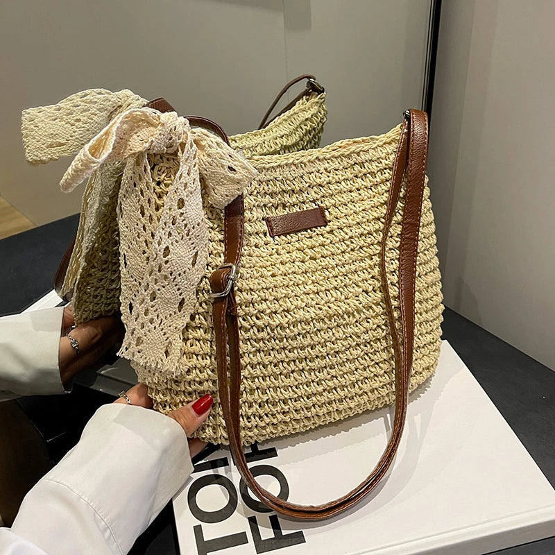 Lace bow straw bag