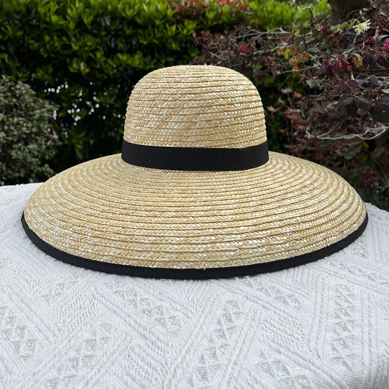 Elegant ribbon band sun hat