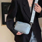 Zipper closure shoulder bag