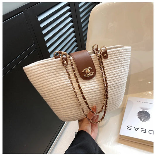 Elegant Woven Chain Handbag