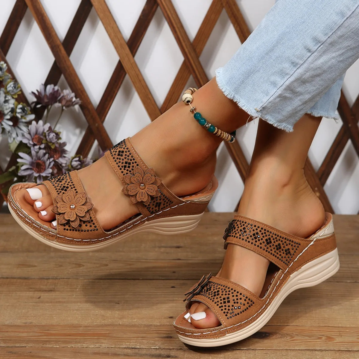 Brown decorative strap sandals