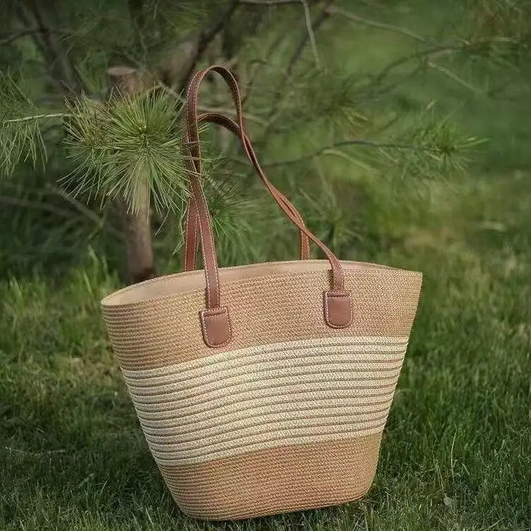 Striped straw tote bag