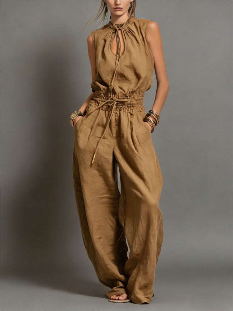 Sleeveless jumpsuit with pockets