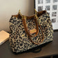 Chain strap tote bag