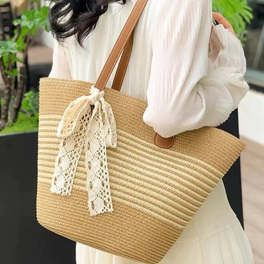 Straw woven tote bag