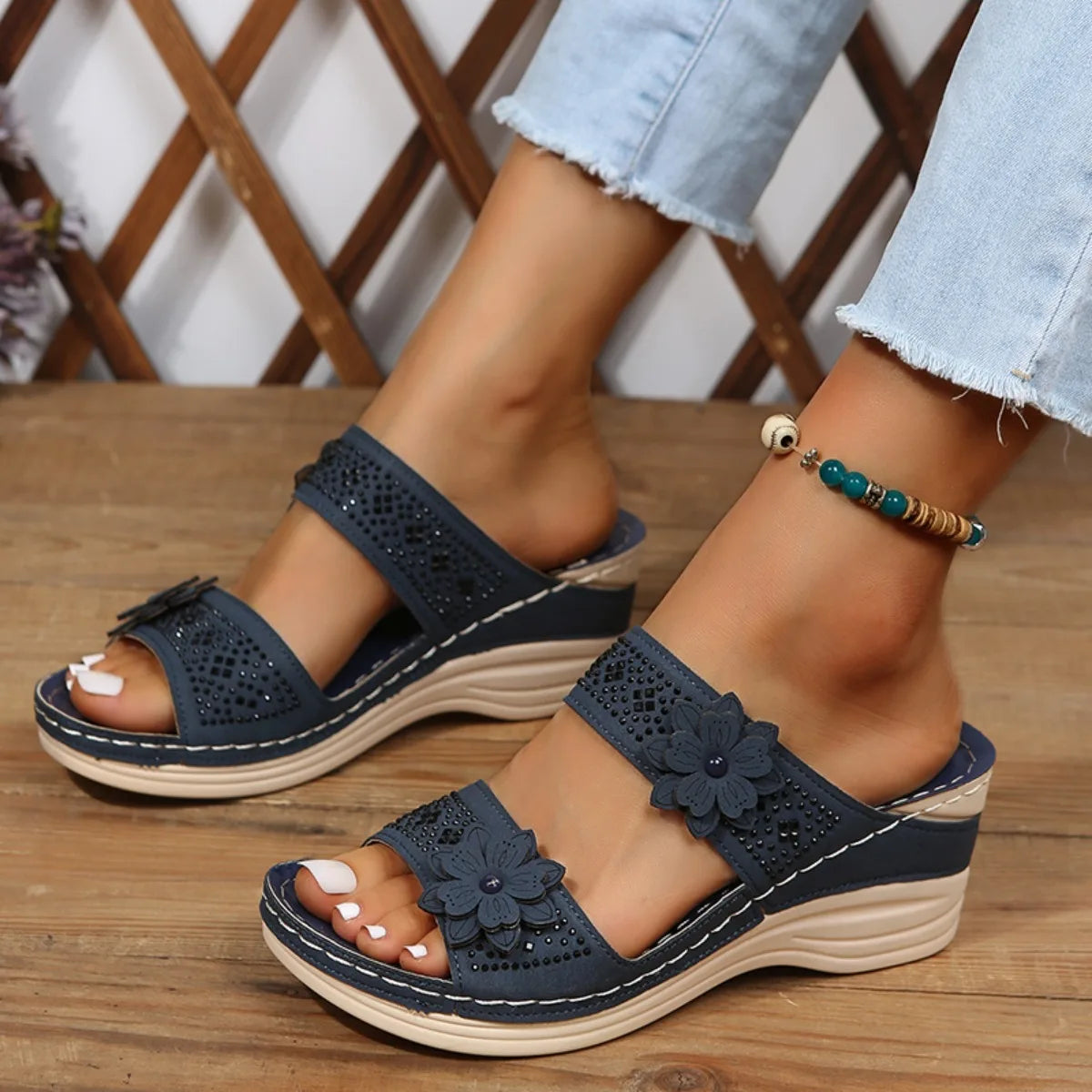 Double strap flower sandals