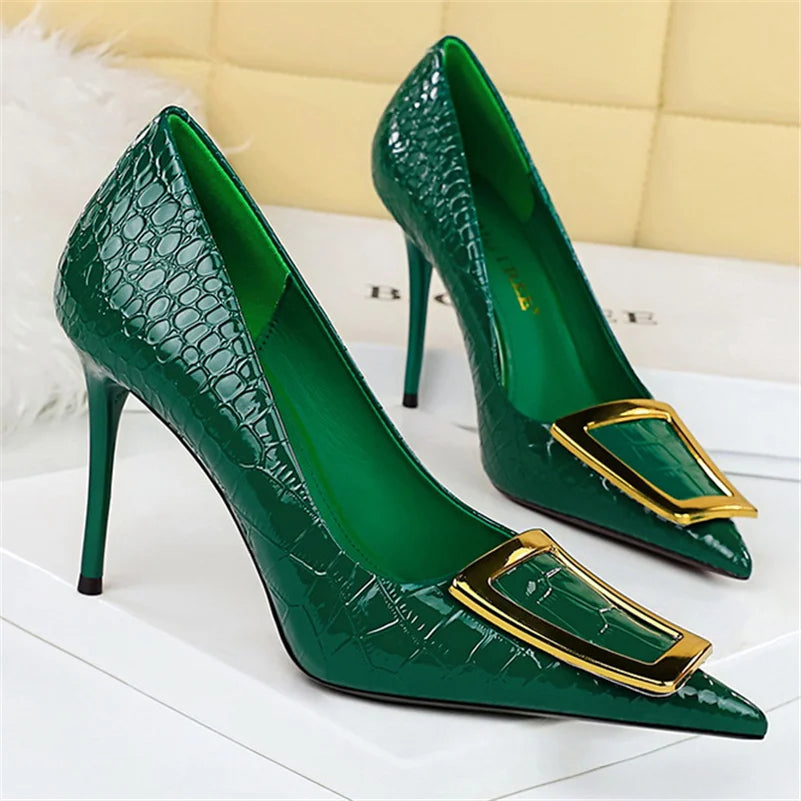 10cm Pointed Toe High Heel Pumps with Metal Buckle