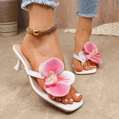 Square toe flower sandals