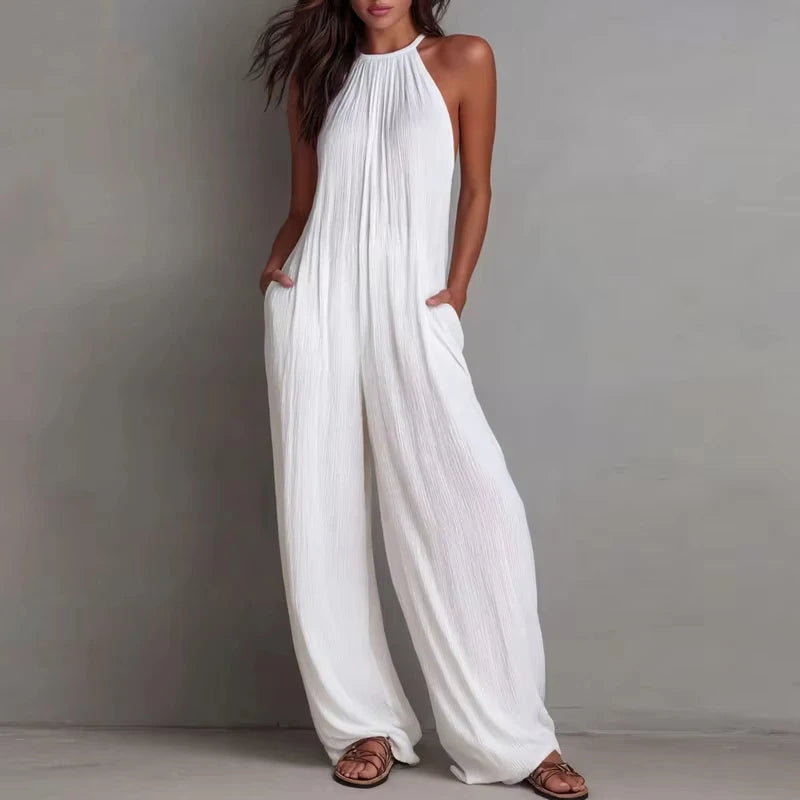 Sleeveless pleated jumpsuit