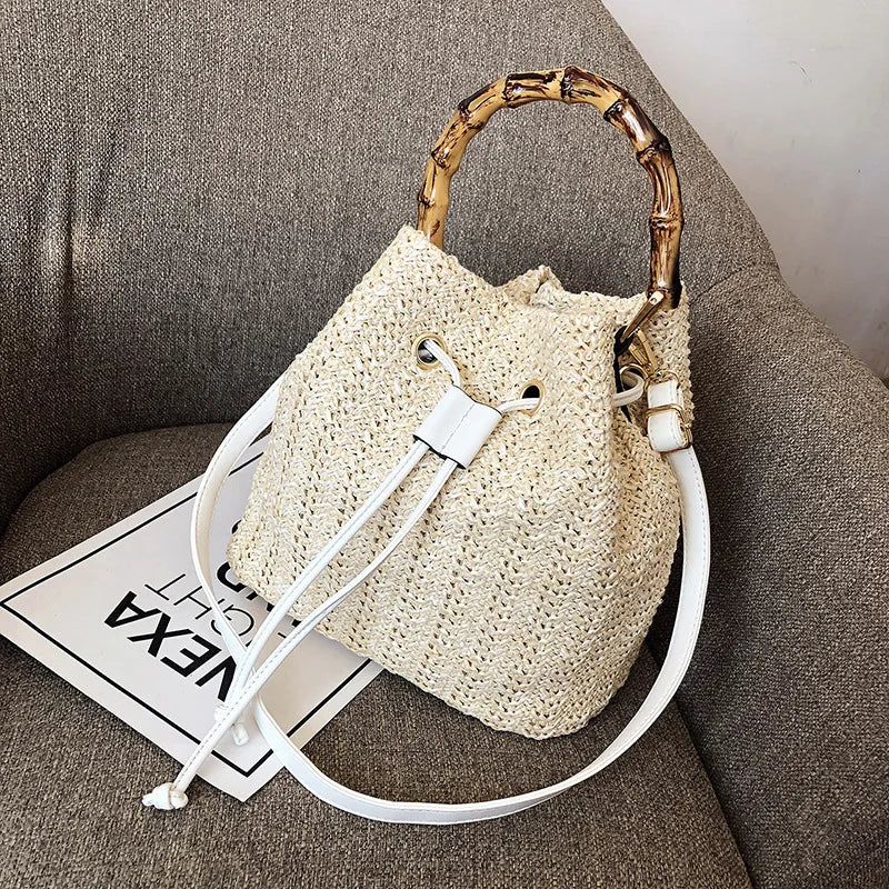Adjustable strap straw bag