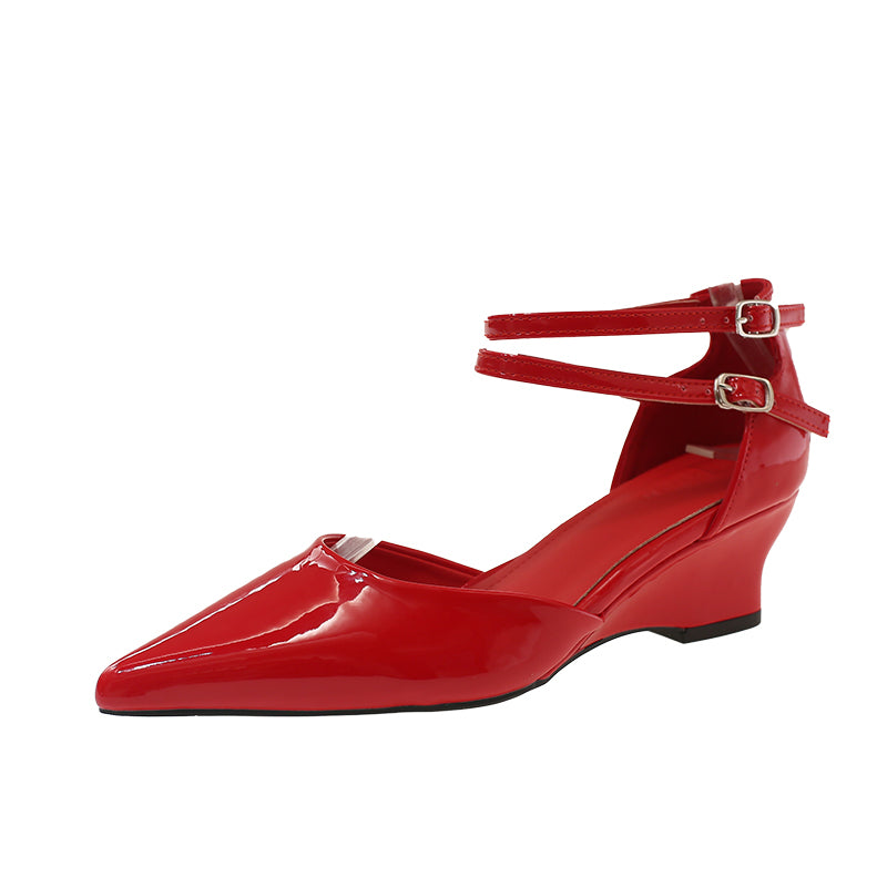 Double strap wedge flats