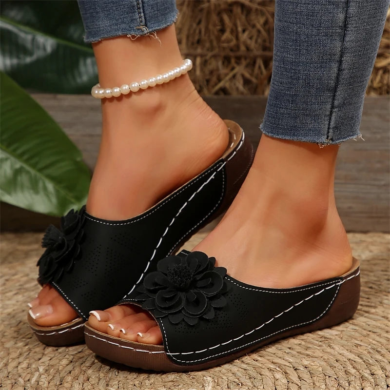 Casual wedge sandals