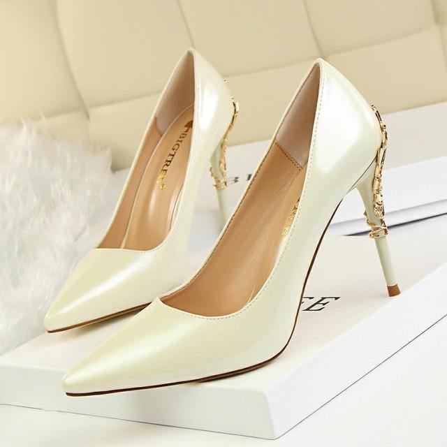 Pointed Pumps
